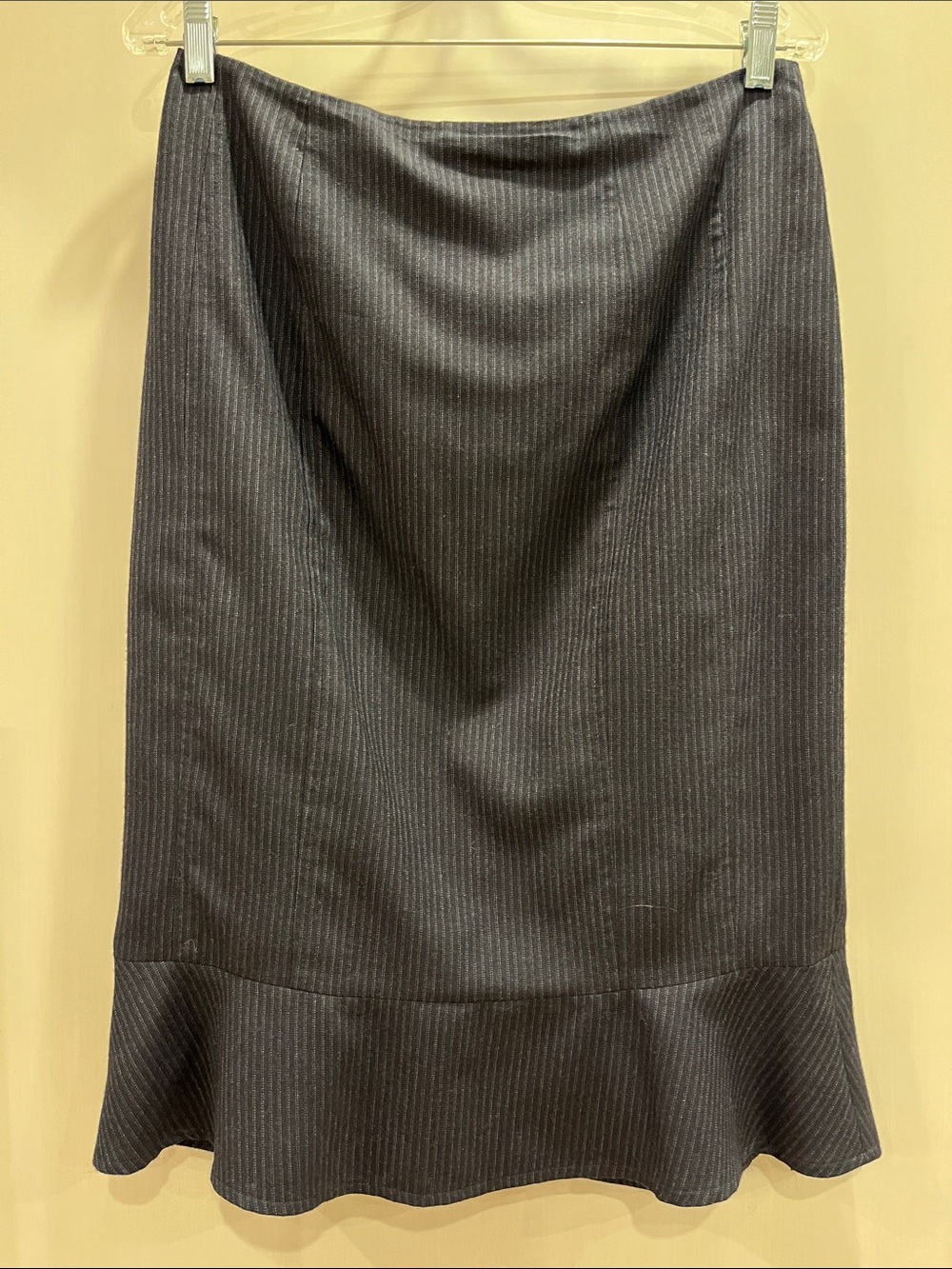 LK Bennett Dark Gray Pinstripe Short Mermaid Hem 100% wool lined Pencil Skirt